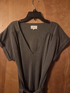 Lou & Grey Dark Gray Crewneck Top with Branded Tag